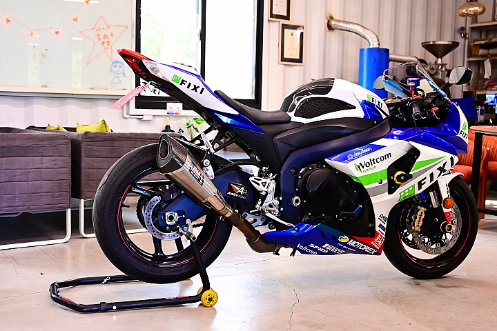 Z7/Z6寵物首拍，大家聖誕快樂！