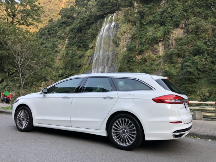 19年式Mondeo  wagon輕開箱