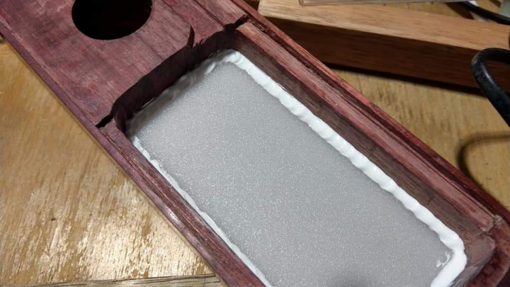天幕營柱小吧檯
