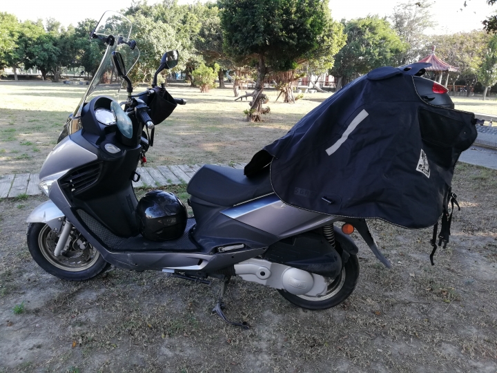[開舊箱文]Tucano Urbano leg cover 冬天機車戰袍