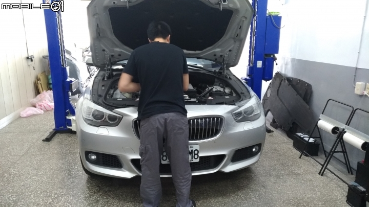 BMW漏油