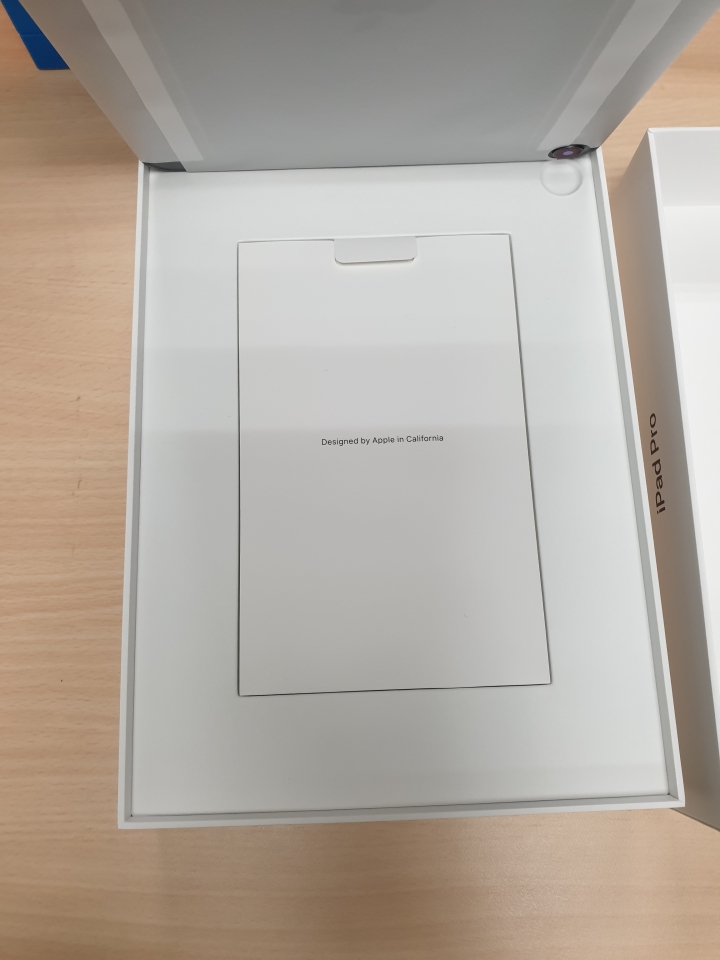 iPad Pro 11吋太空灰開箱加快充測試