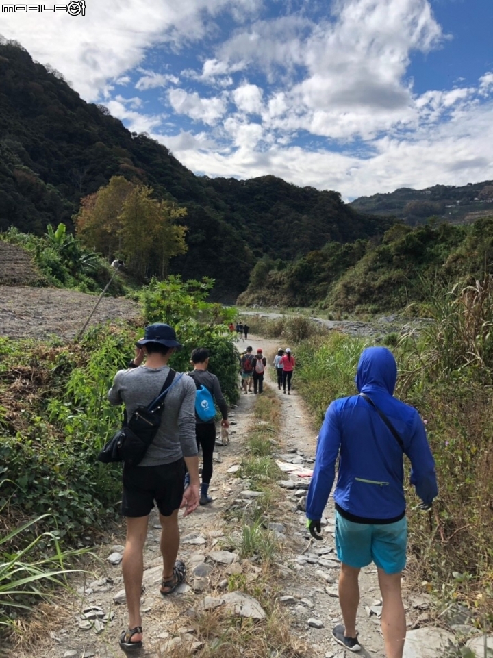 【野生天體營】2018 - 塔羅灣溪野溪露宿。溯溪野營溫泉耶誕營火趴一次滿足