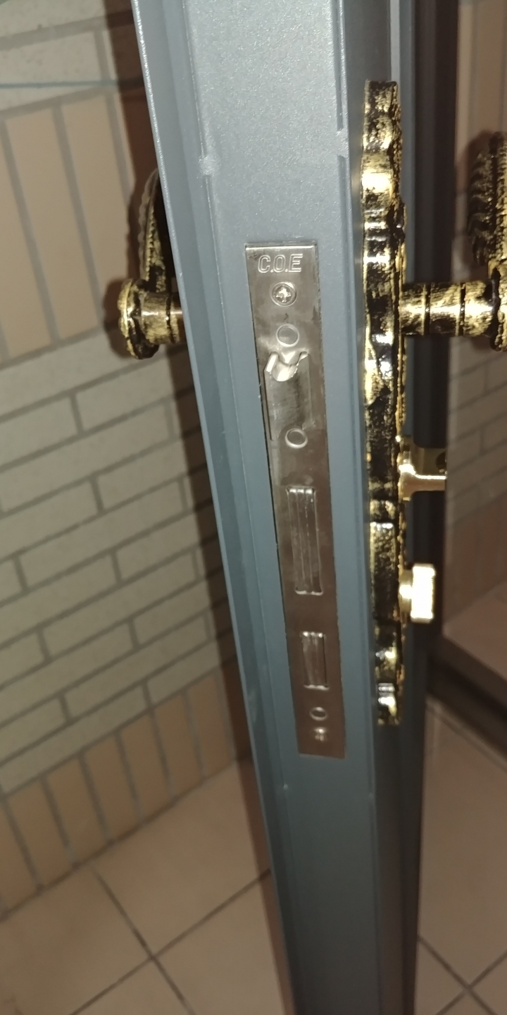 [DIY]雙11淘來的 小益 E205 指紋鎖~ 開箱&安裝