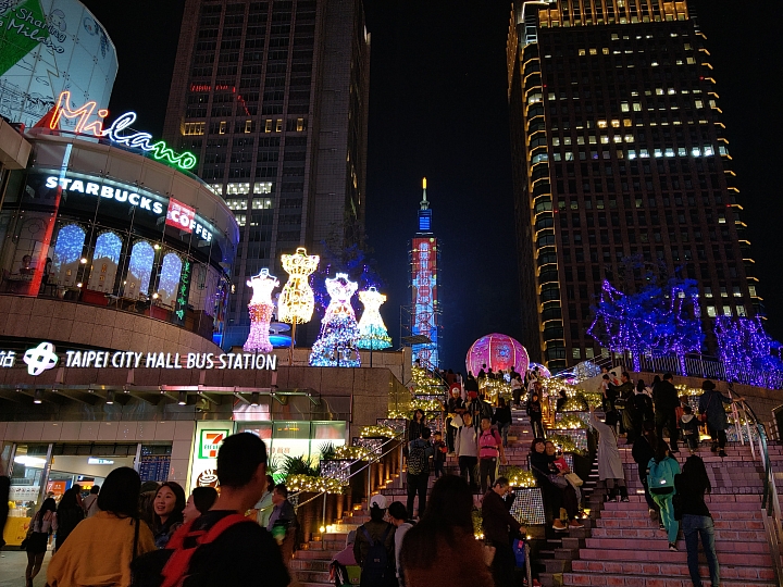 htc U12+最強夜拍 台北聖誕夜景