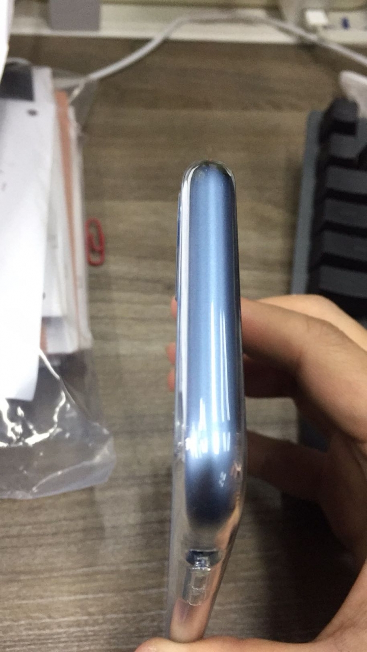 iPhone XR 原廠殼開箱