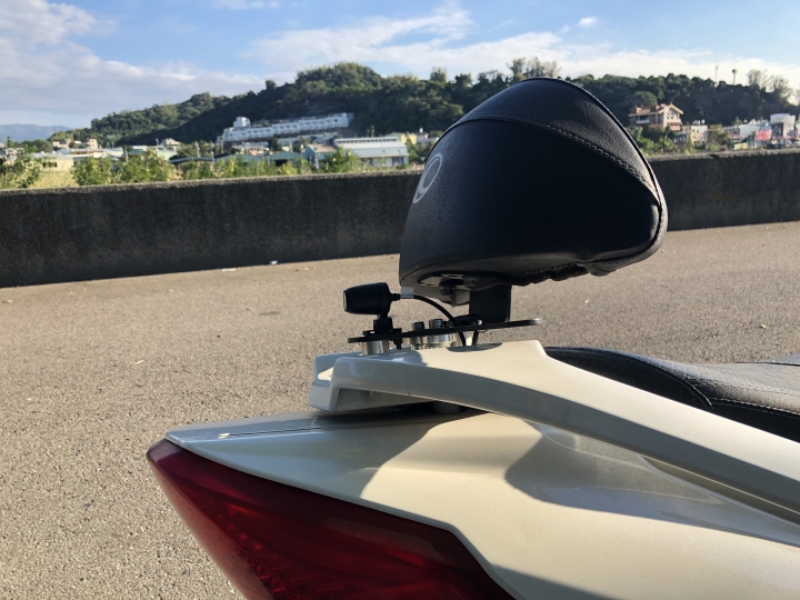 [Mio MiVue™ M760D開箱測試]瞻前顧後的行車安全，就讓Mio M760D來守護吧