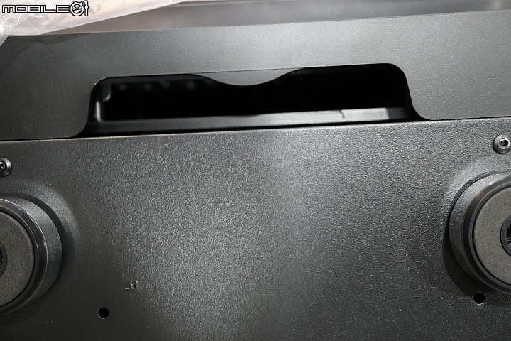 [開箱] Antec P5 低調靜音MicroATX裝機系小機殼