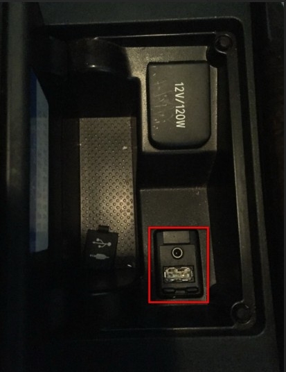 Toyota Camry USB插孔更換問題