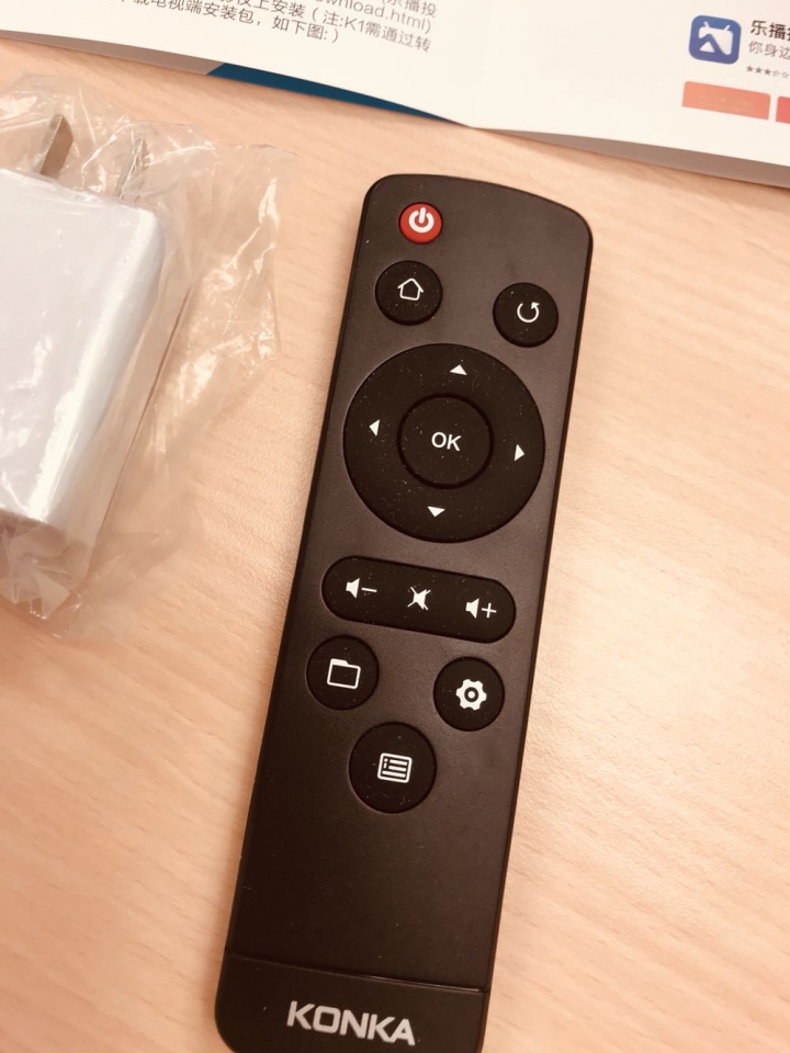 ［開箱］KONKA 康佳K1 無線微型投影機