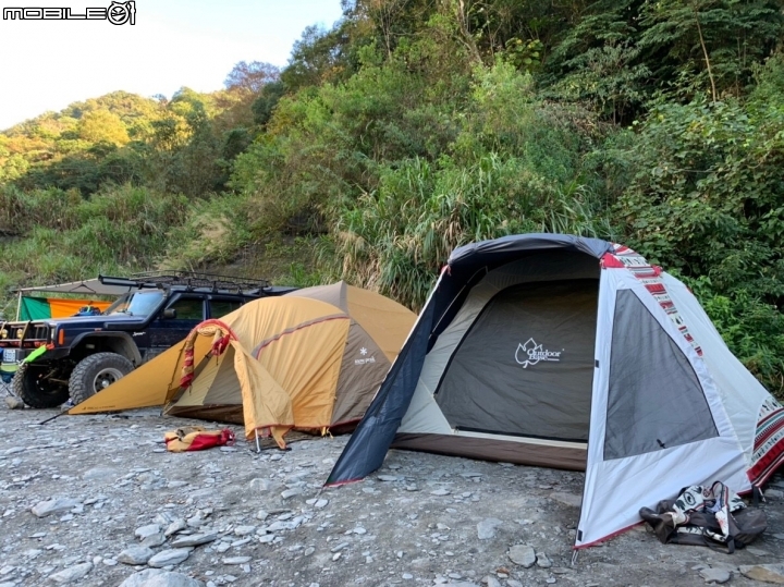 【野生天體營】2018 - 塔羅灣溪野溪露宿。溯溪野營溫泉耶誕營火趴一次滿足