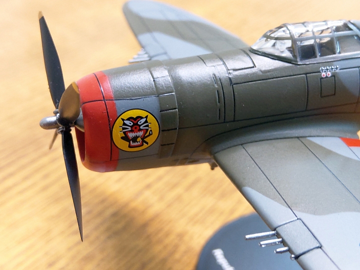 模型開箱 二次大戰傑作機[47]:共和 P-47 雷霆