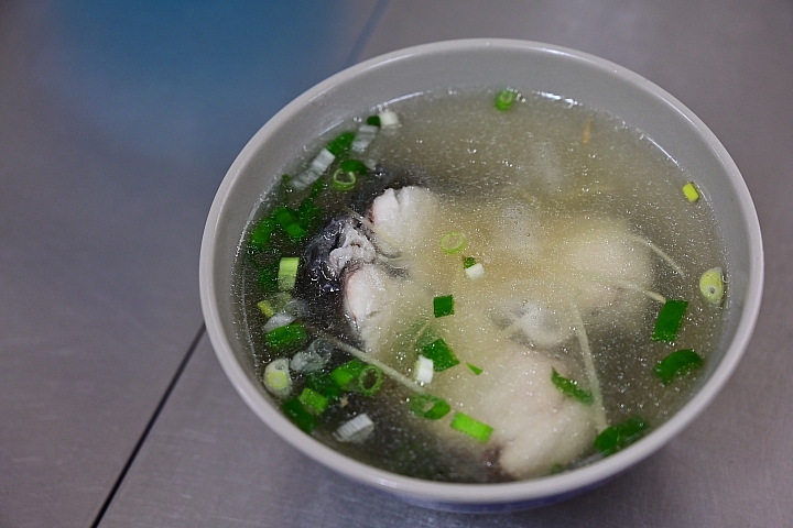 Z6開箱，拍美食，報導高雄模型藝術祭在SOGO。