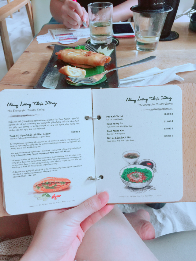 【越南遊記】短短一條街卻超殺底片的書街,IG上大洗版的白沙咖啡廳