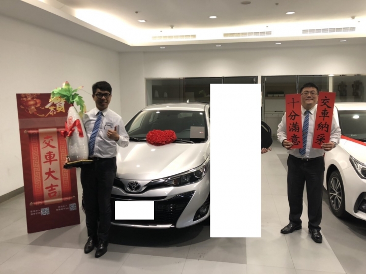 真開箱文   18 Yaris S 銀鴨 購車心得記