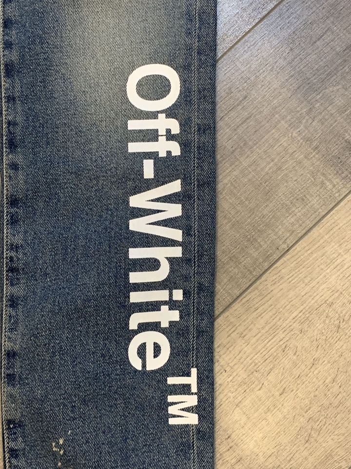 「開箱 開箱 開箱」Thom Browne 眉框眼鏡+Off-White丹寧褲+Saint Laurent粗框眼鏡