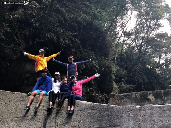【野生天體營】2018 - 塔羅灣溪野溪露宿。溯溪野營溫泉耶誕營火趴一次滿足