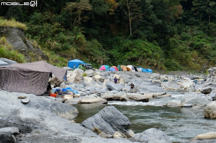 【野生天體營】2018 - 塔羅灣溪野溪露宿。溯溪野營溫泉耶誕營火趴一次滿足