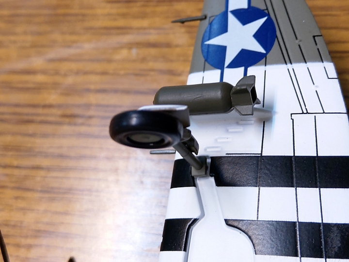 模型開箱 二次大戰傑作機[47]:共和 P-47 雷霆