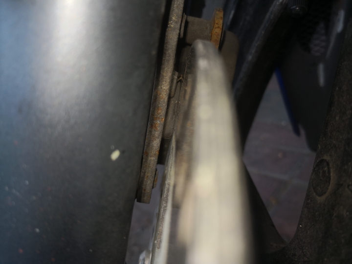 刹車片是否正常?