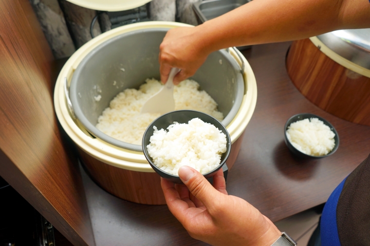 【台南鐵板燒】【永康區】食尚鐵板燒｜消費滿500送百元折價卷｜極品饗宴海陸雙人套餐｜飯湯冰品無限供應｜鐵板快炒道道都下飯
