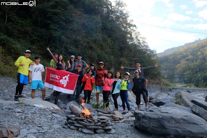 【野生天體營】2018 - 塔羅灣溪野溪露宿。溯溪野營溫泉耶誕營火趴一次滿足