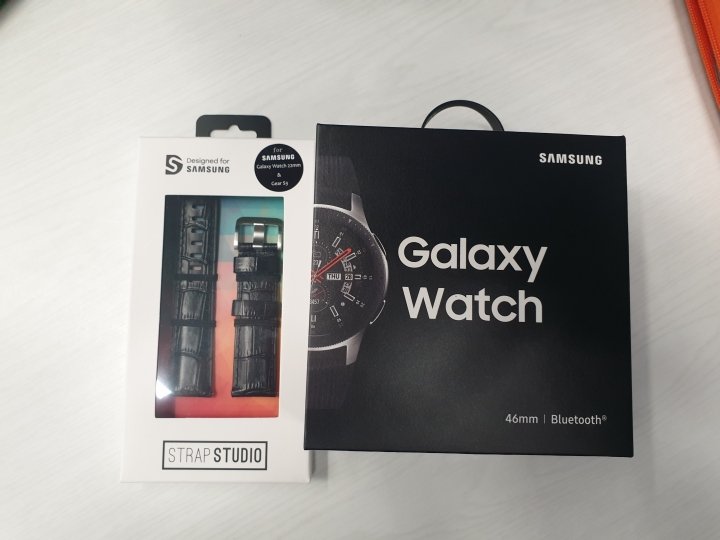 Samsung galaxy watch簡單開箱