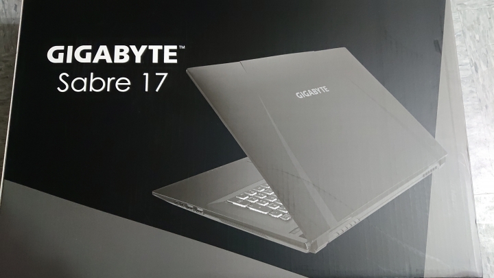第一次買GIGABYTE筆電開箱文