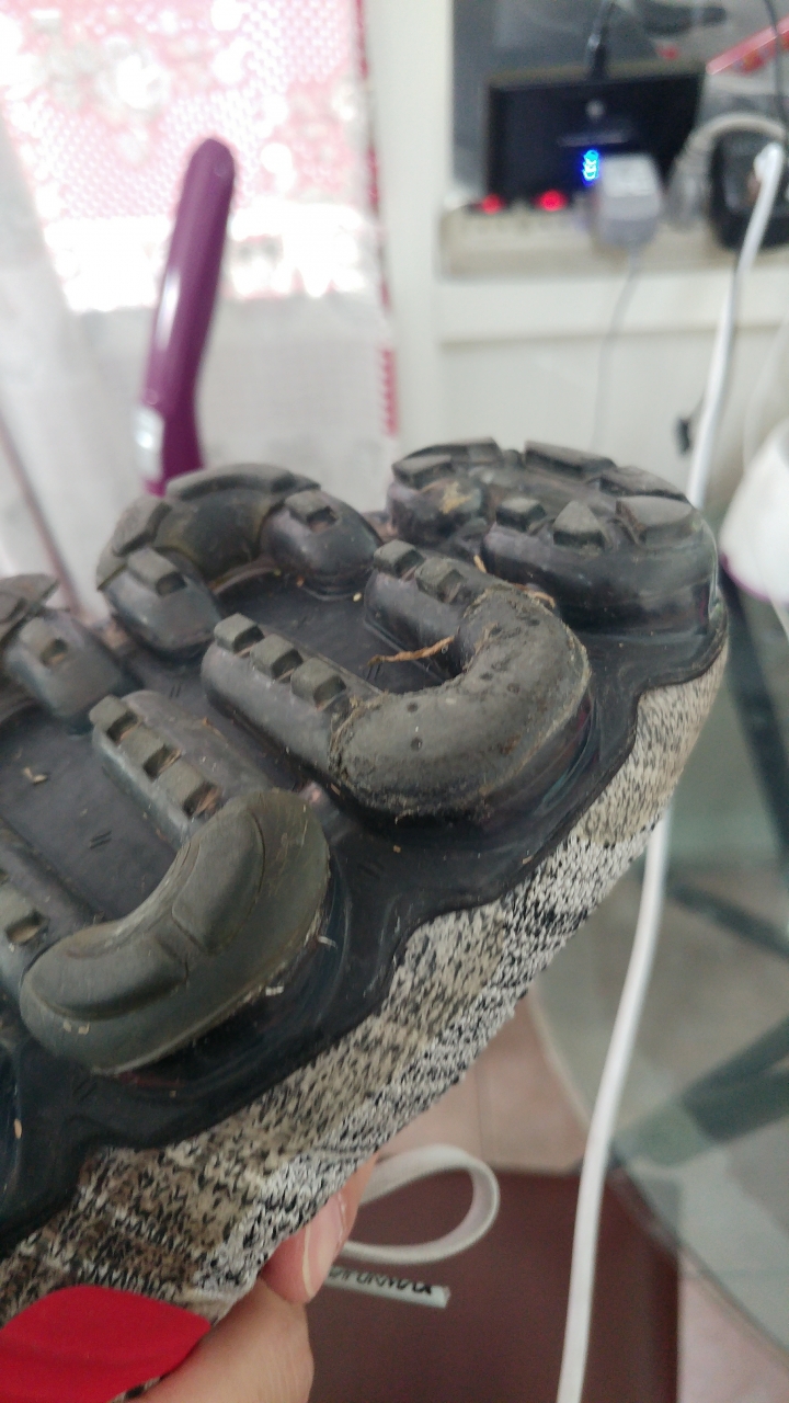 請問nike air max 有的修理嗎？