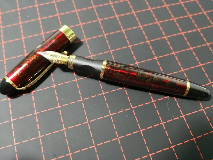 【英雄285書法尖V.S冰河冰刀100研磨尖 V.S英雄359ef鋼尖】不同筆尖性質的鋼筆書寫比較