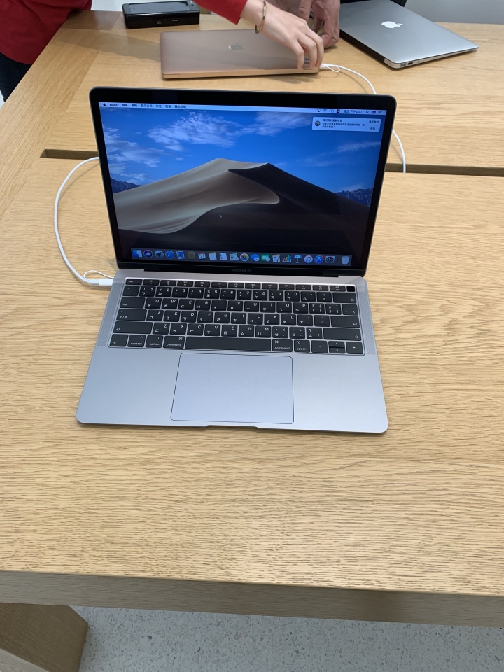 101新MacBook air上架