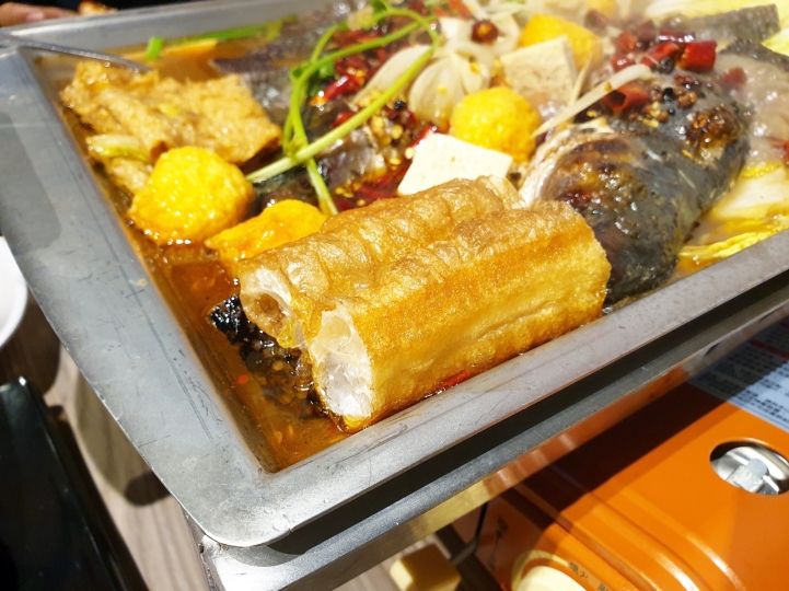 【台南麻辣鍋】蜀山四川烤魚｜打卡抽餐點通通有獎｜南台唯一正宗四川烤魚｜客製化麻辣怕辣也愛｜海陸食材香麻入鍋