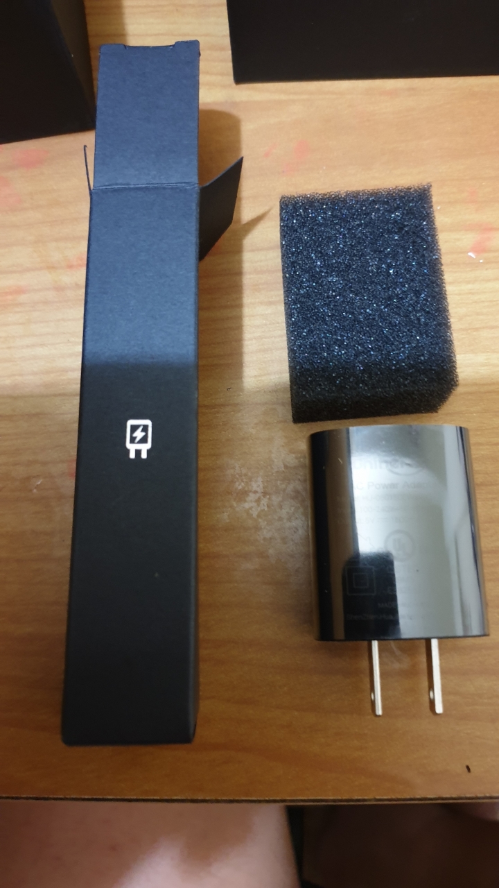 [開箱][圖多] Unihertz ATOM 簡單開箱＆使用心得