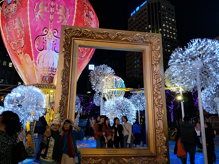 htc U12+最強夜拍 台北聖誕夜景