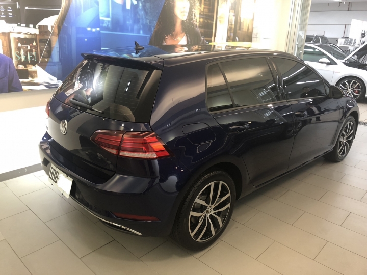 VW Golf Comfortline 19年式 大西洋藍 開箱