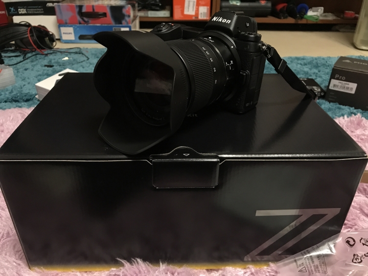 看了很多相機 還是選了 NIKON Z6 這台