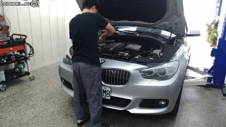 BMW漏油