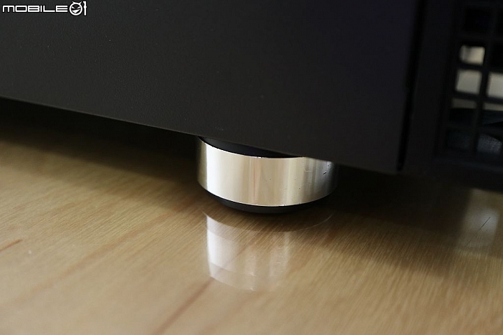 [開箱] Antec P5 低調靜音MicroATX裝機系小機殼