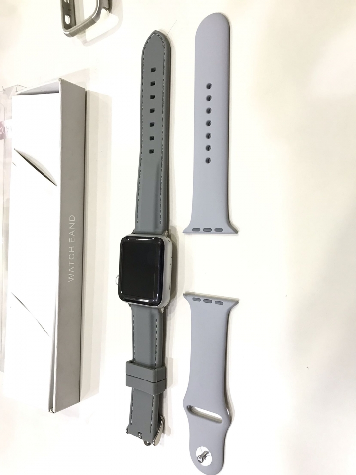 分享Apple Watch 3 運動錶帶-簡約縫線 灰色 42mm