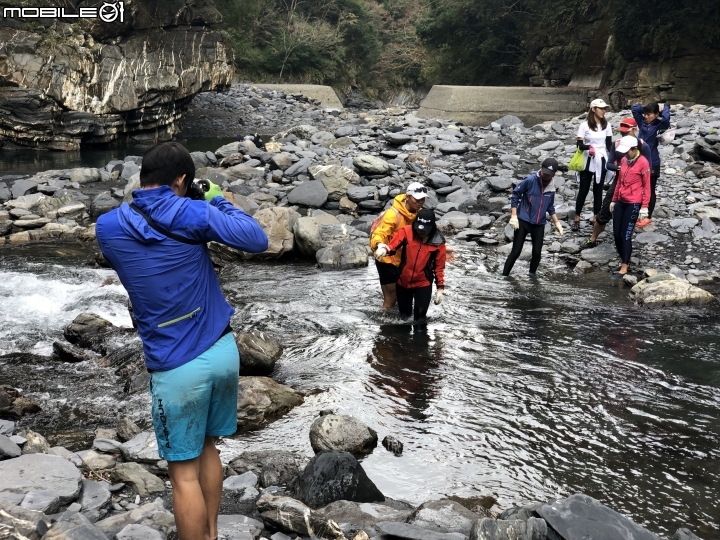 【野生天體營】2018 - 塔羅灣溪野溪露宿。溯溪野營溫泉耶誕營火趴一次滿足