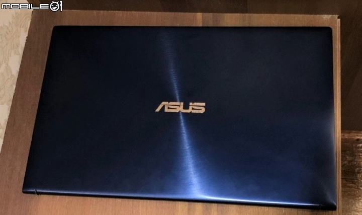 ASUS ZenBook 15 UX533FD皇家藍   15吋也能很輕薄