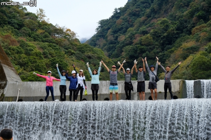 【野生天體營】2018 - 塔羅灣溪野溪露宿。溯溪野營溫泉耶誕營火趴一次滿足