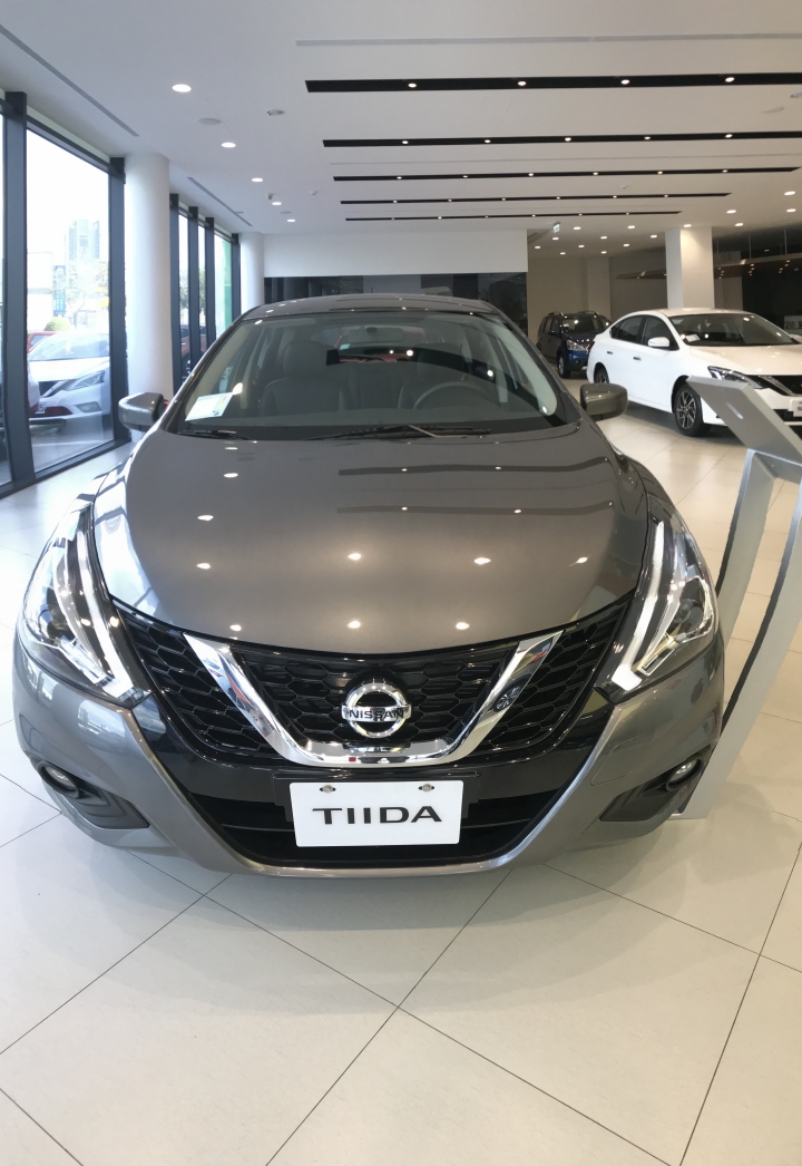 19式nissan tida 賞車