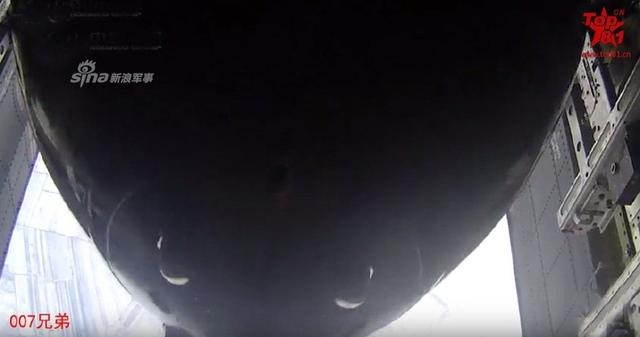 轟-6轟炸機空投國産航空溫壓彈