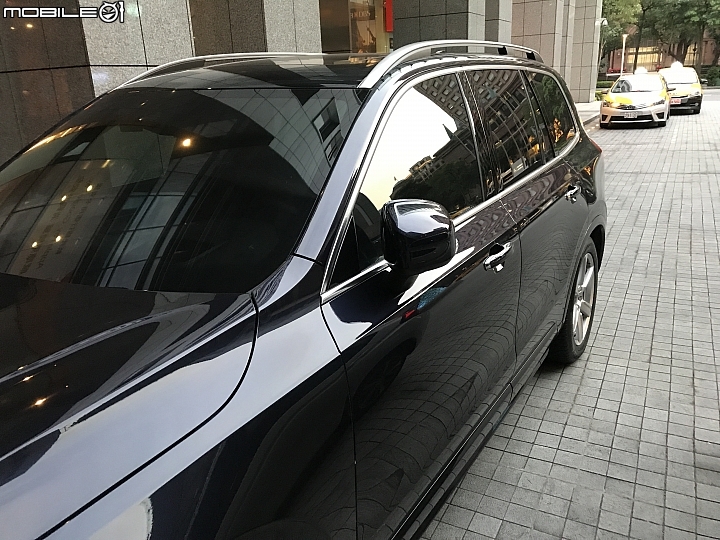 新車VOLVO XC90 使用中央大學最新研發國產隔熱紙Uplus開箱分享