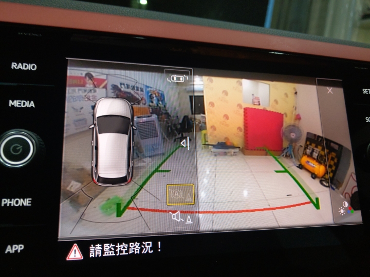 比悲傷更悲傷的故事 就是買了限量66台的POLO GTI 才發現2019年式 多了盲點