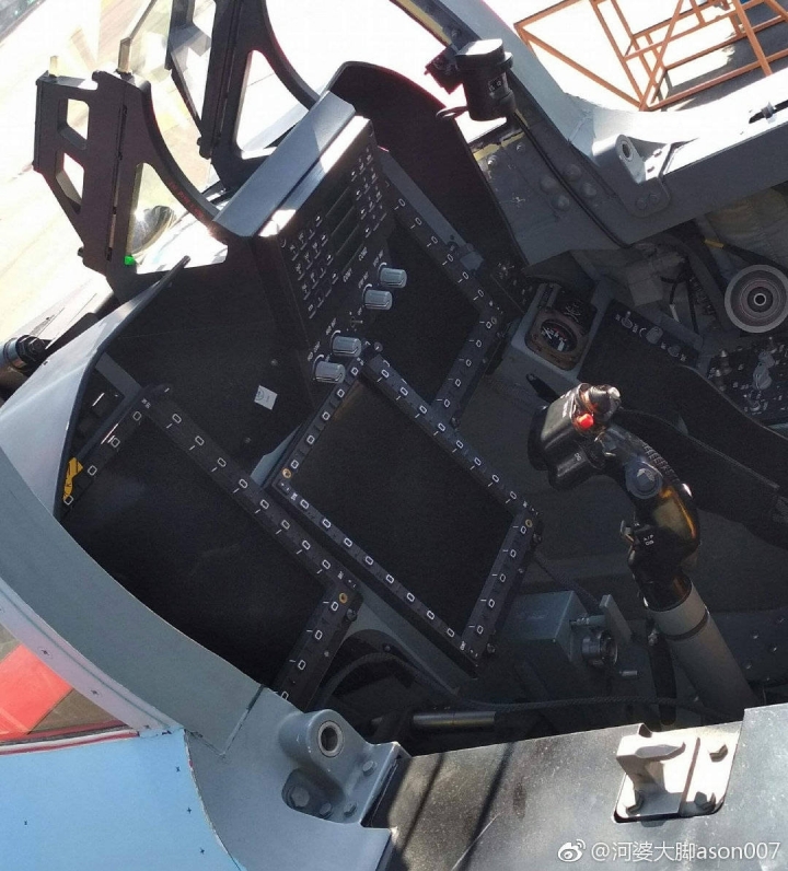 緬甸JF17M梟龍戰機座艙