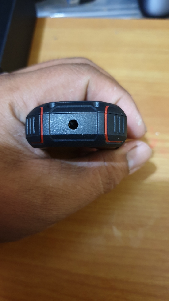 [開箱][圖多] Unihertz ATOM 簡單開箱＆使用心得