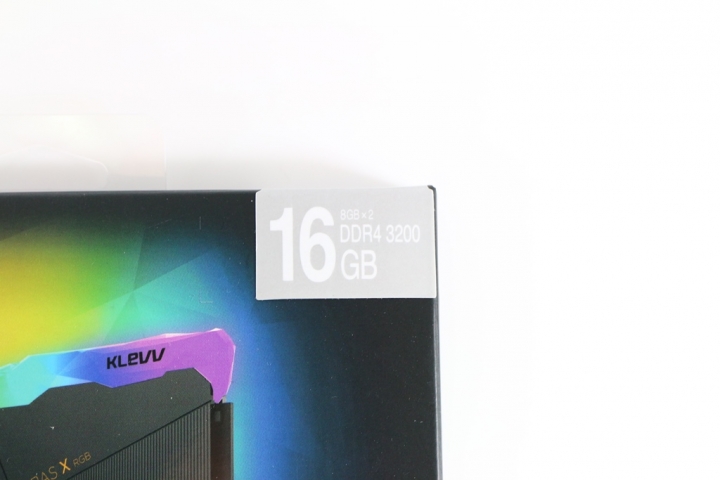 科賦KLEVV CRAS X RGB DDR4電競記憶體-酷炫RGB水晶寶石造型設計，視覺效果再升級