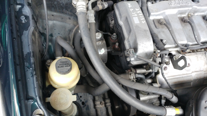 Ford Tierra1.8 Ghia 關箱文